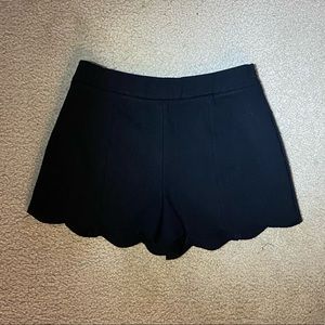 Cooperative Scalloped Black short